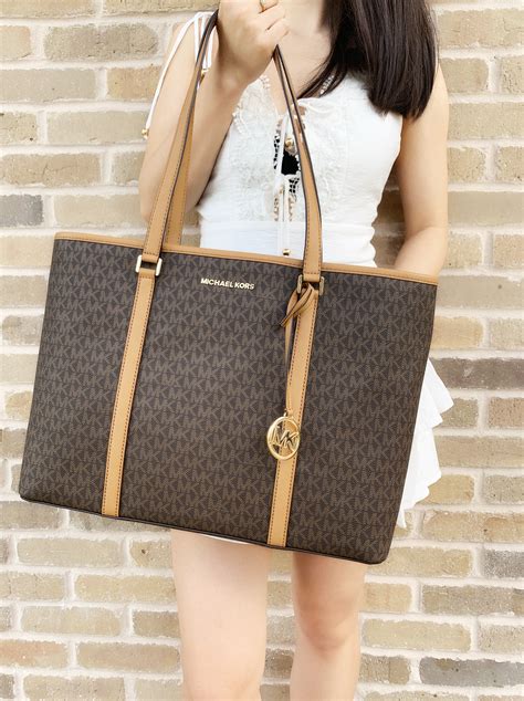 michael kors outlet laptop bag